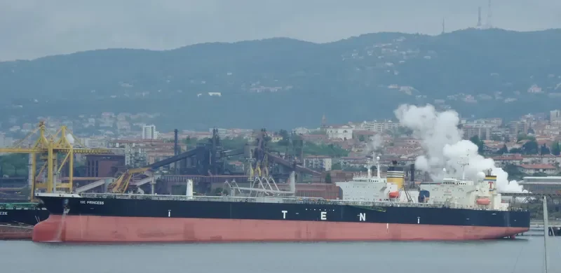 ISE PRINCESS Tanker IMO 9411185 photo 2