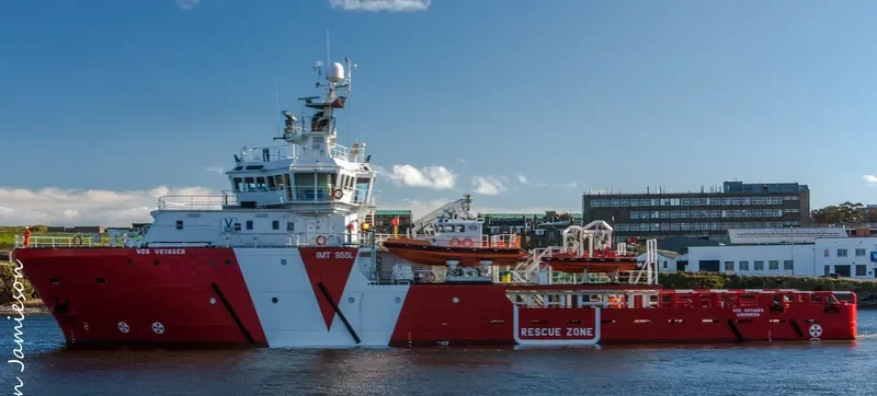VOS VOYAGER Offshore Vessel IMO 9411276 photo 6