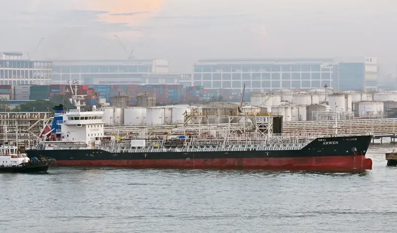 ARWEN Tanker IMO 9411288 photo 2