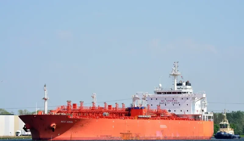 NCC AMAL Tanker IMO 9411317 photo 3