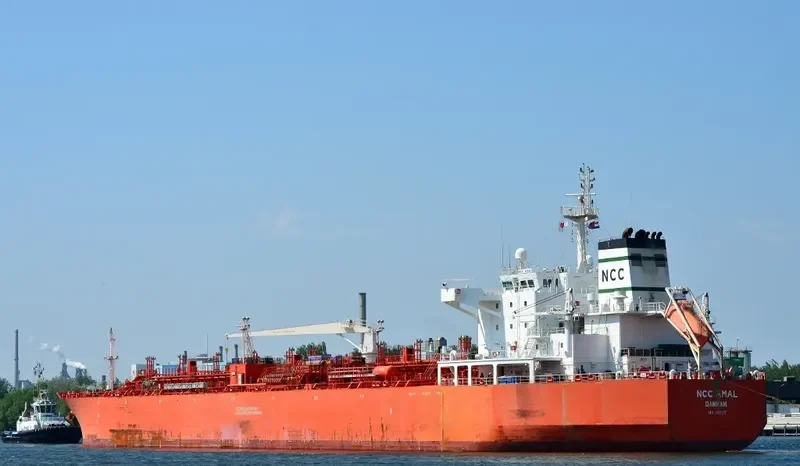 NCC AMAL Tanker IMO 9411317 photo 5