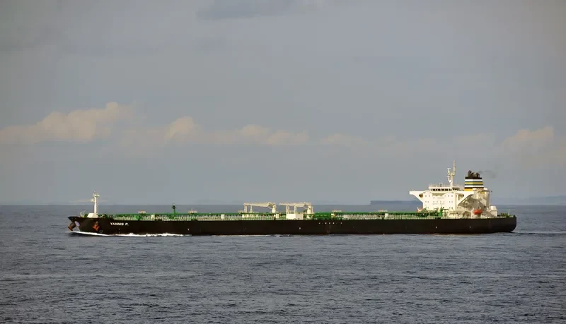 YANNIS P. Tanker IMO 9411343 photo 2