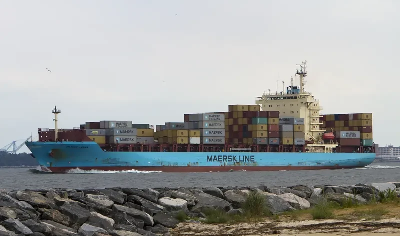 MAERSK VARNA Container Ship IMO 9411379 photo 6