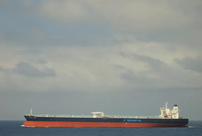 MINERVA VERA Tanker IMO 9411941 photo 8