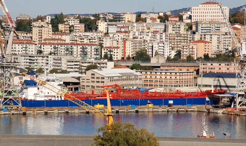 UTVIKEN Tanker IMO 9411989 photo 10