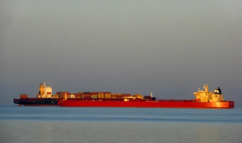 LEONID LOZA Tanker IMO 9412347 photo 8