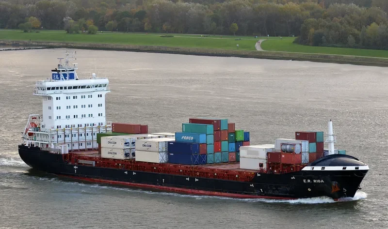 E.R.RIGA Container Ship IMO 9412490 photo 3