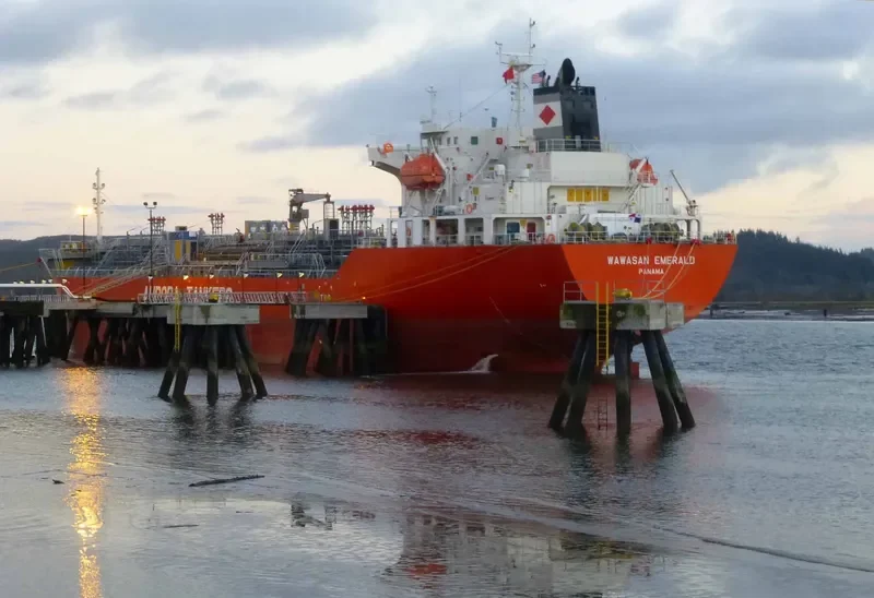 DM EMERALD Tanker IMO 9412763 photo 3