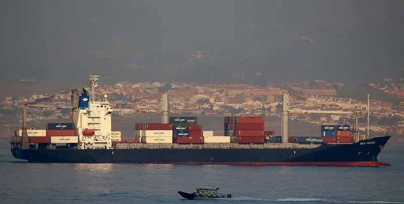 CALA PAGURO Container Ship IMO 9412787 photo 2