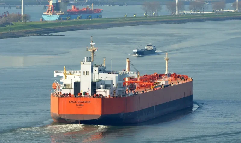 STAVANGER EAGLE Tanker IMO 9412995 photo 10