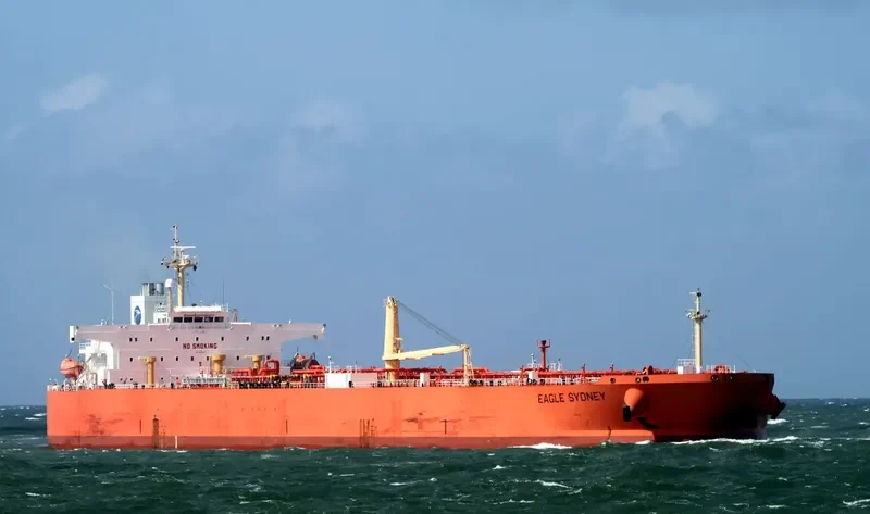 STAVANGER FALCON Tanker IMO 9413004 photo 6