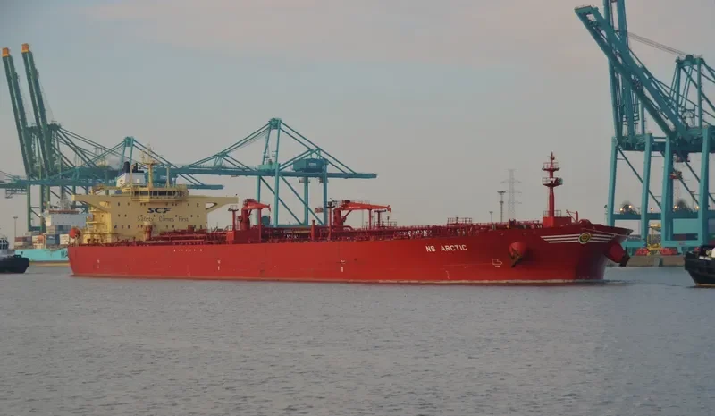 NS ARCTIC Tanker IMO 9413547 photo 4