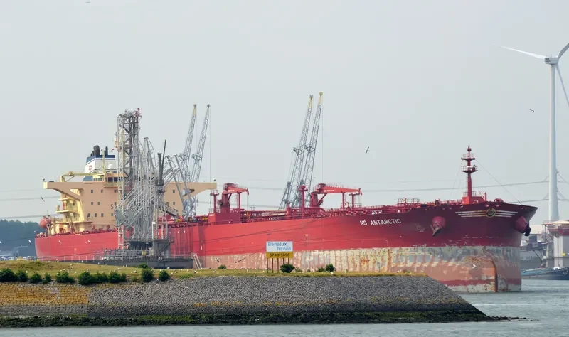 NS ANTARCTIC Tanker IMO 9413559 photo 4