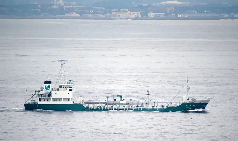 RYOSHIN MARU Tanker IMO 9413858 photo 10
