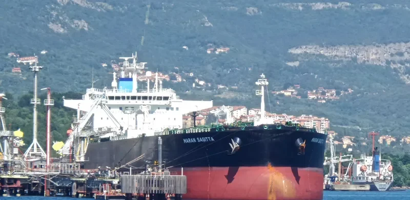 MARAN SAGITTA Tanker IMO 9414034 photo 10