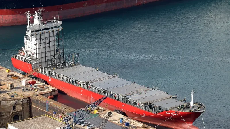 ATLANTIC SOUTH Container Ship IMO 9414137 photo 9