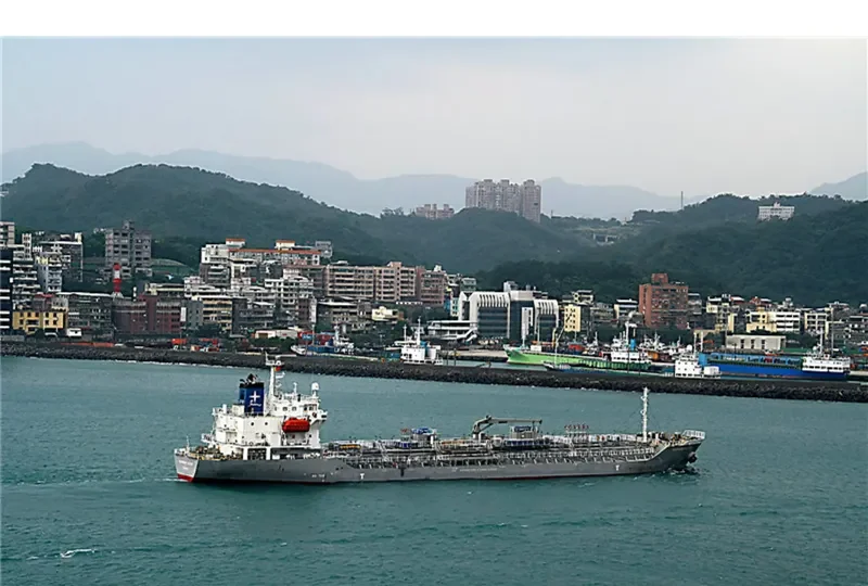 SOUTHERN FALCON Tanker IMO 9414993 photo 2