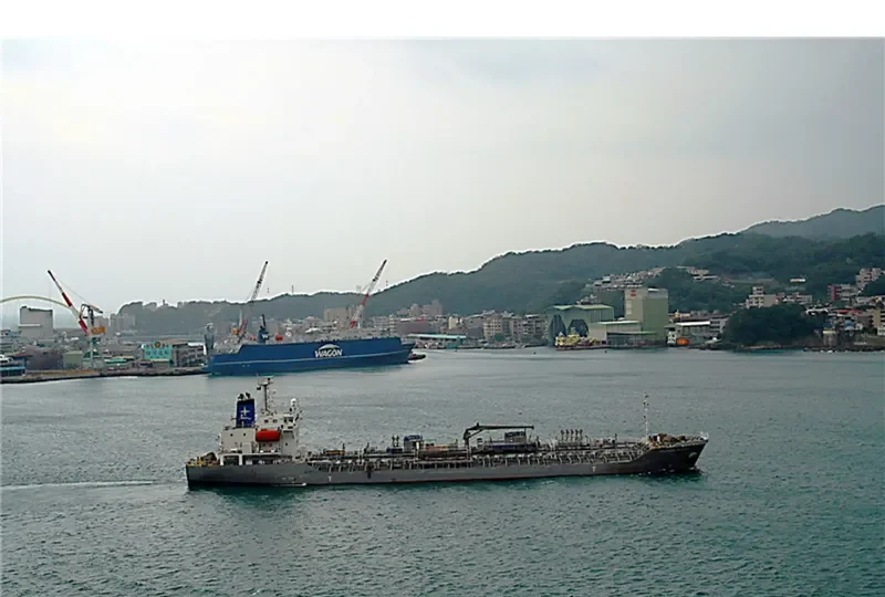 SOUTHERN FALCON Tanker IMO 9414993 photo 9