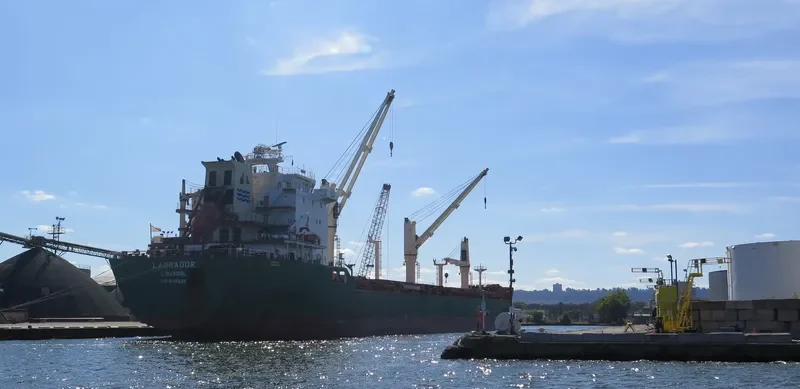 LABRADOR Bulk Carrier IMO 9415222 photo 2
