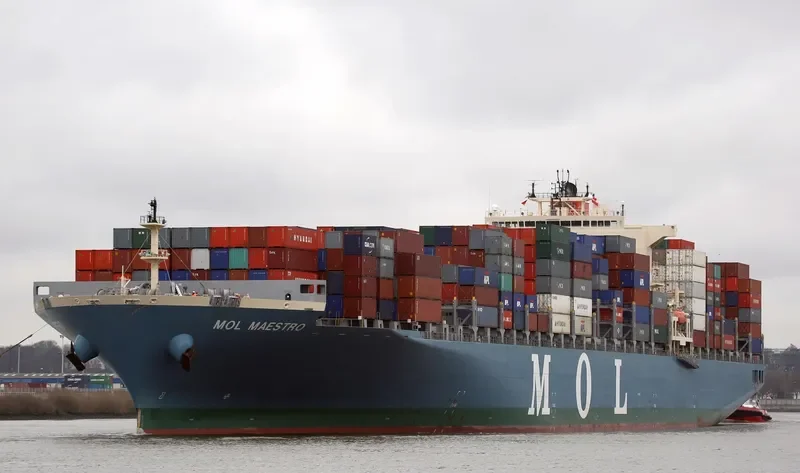 MOL MAESTRO Container Ship IMO 9415727 photo 6
