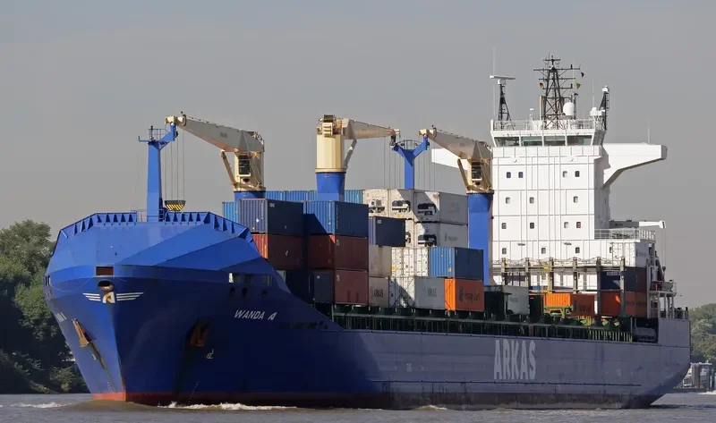 WANDA A Container Ship IMO 9415947 photo 4