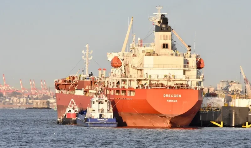DREGGEN Tanker IMO 9416070 photo 2