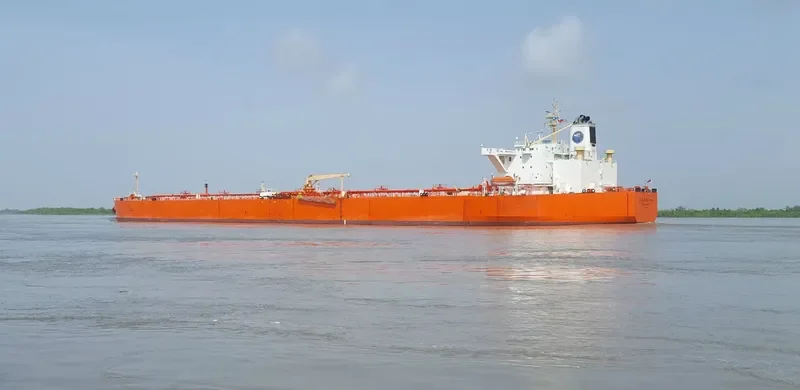 EAGLE KUCHING Tanker IMO 9417000 photo 2