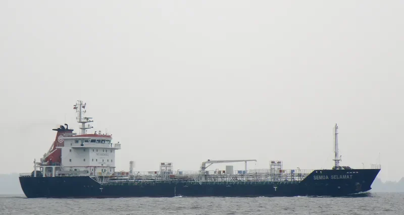 ES ASPIRE Tanker IMO 9417127 photo 8