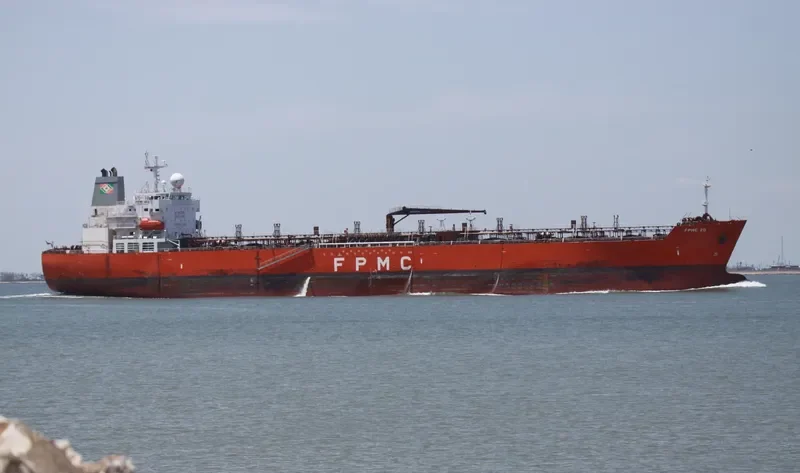 FALCON SEXTANT Tanker IMO 9417191 photo 9