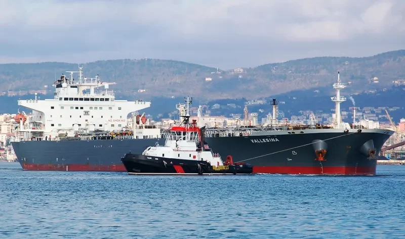VALLESINA Tanker IMO 9417311 photo 4