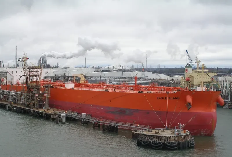 EAGLE KLANG Tanker IMO 9417892 photo 2