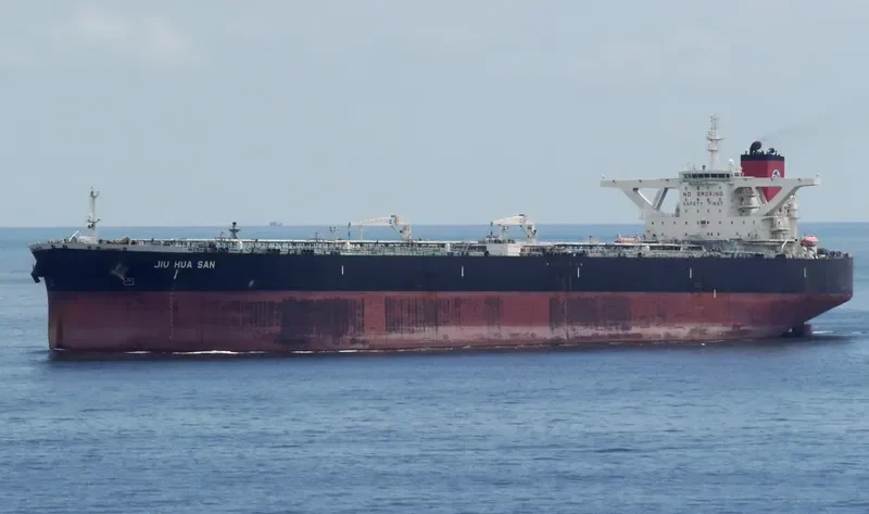 JIU HUA SAN Tanker IMO 9418078 photo 2