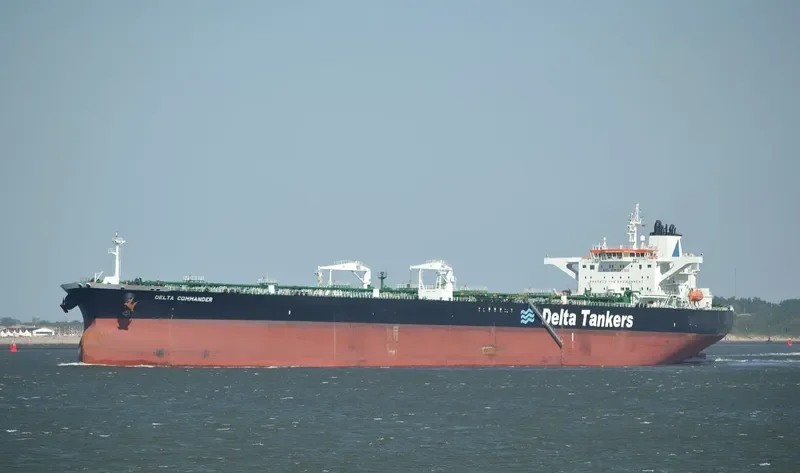DELTA COMMANDER Tanker IMO 9418157 photo 2