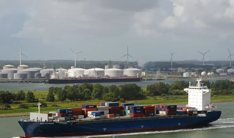 CMA CGM VERACRUZ Container Ship IMO 9418377 photo 4