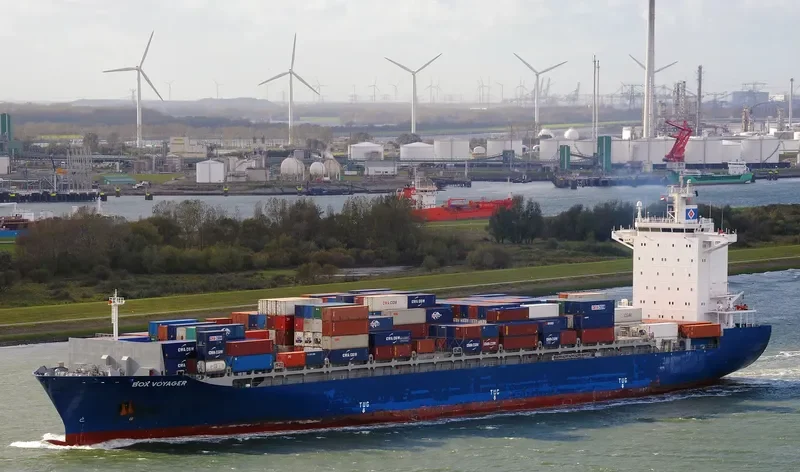 CMA CGM VERACRUZ Container Ship IMO 9418377 photo 8