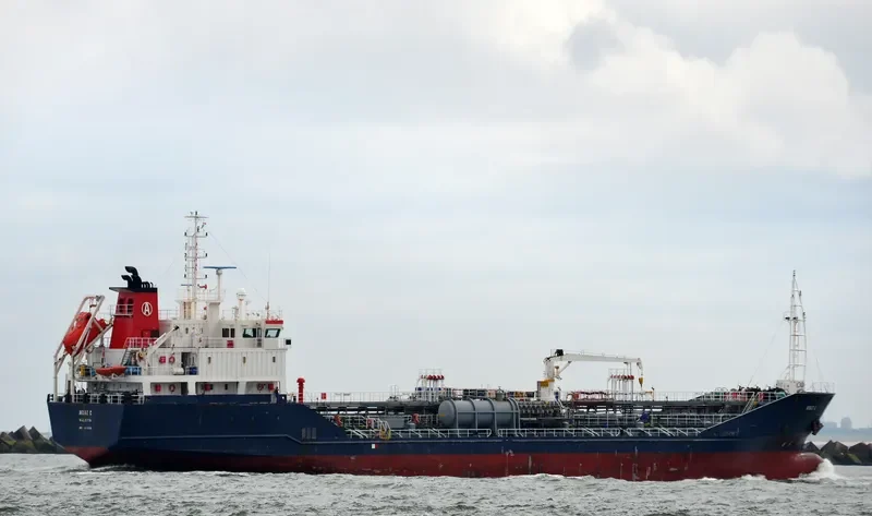 GAZPROMNEFT OMSK Tanker IMO 9418509 photo 8
