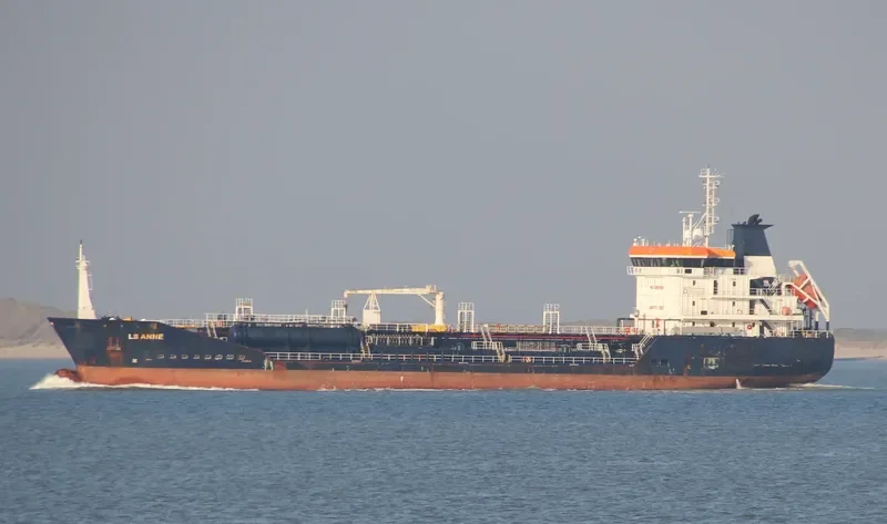 LS ANNE Tanker IMO 9418925 photo 2