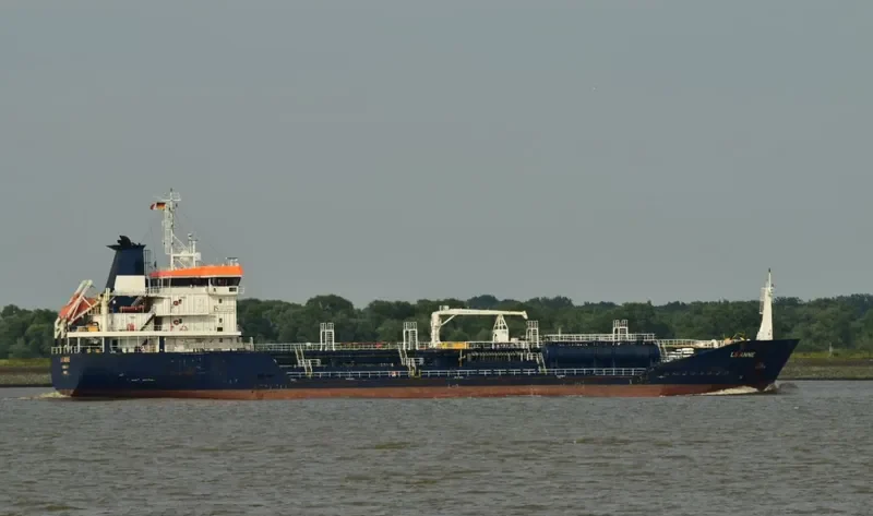 LS ANNE Tanker IMO 9418925 photo 10