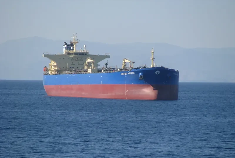 LEO Tanker IMO 9419151 photo 2