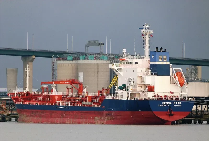 DESNA STAR Tanker IMO 9419199 photo 7