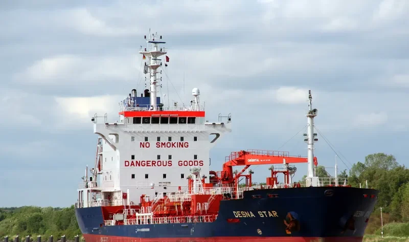 DESNA STAR Tanker IMO 9419199 photo 9