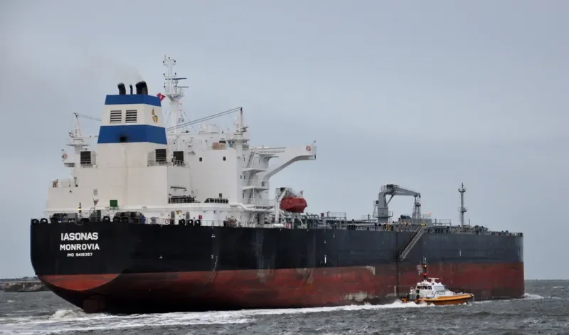 IASONAS Tanker IMO 9419357 photo 4