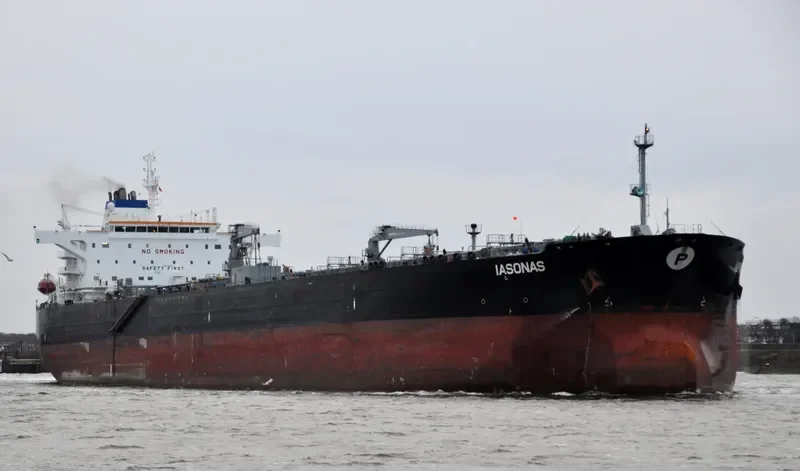 IASONAS Tanker IMO 9419357 photo 5