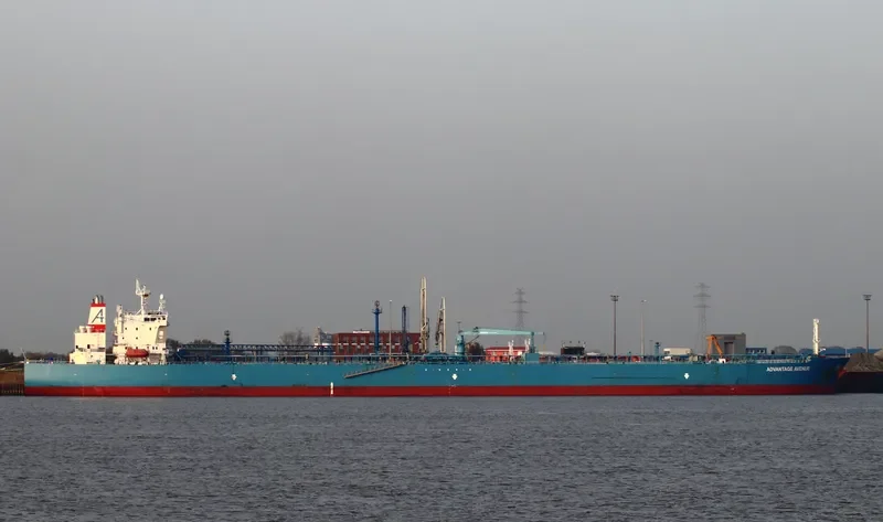 ADVANTAGE AVENUE Tanker IMO 9419450