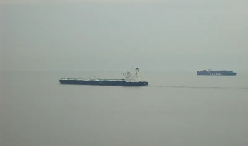 APOLYTARES Tanker IMO 9419474 photo 5
