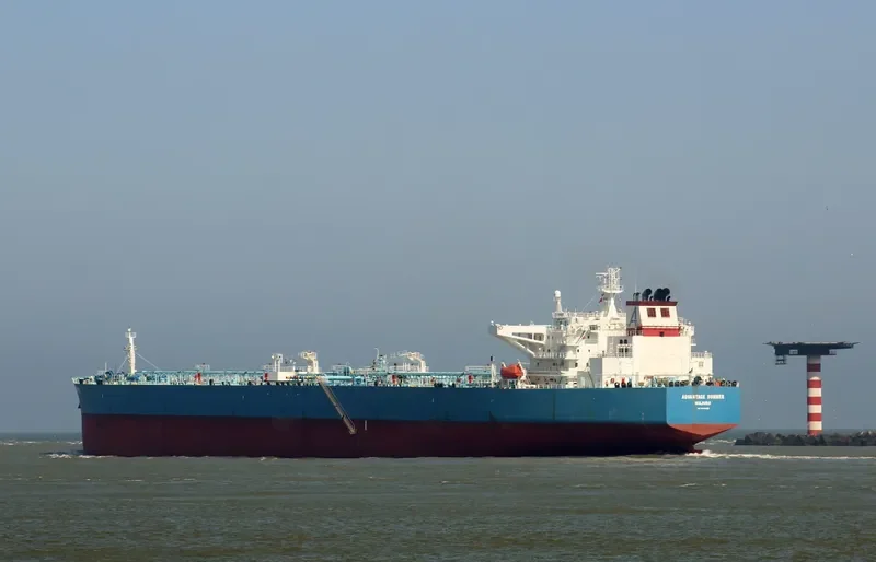 ADVANTAGE SUMMER Tanker IMO 9419890 photo 4