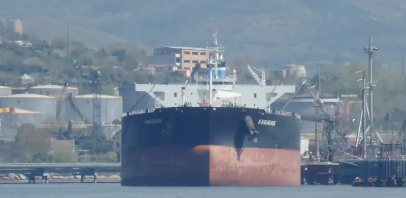 KARAVAS Tanker IMO 9420631 photo 3