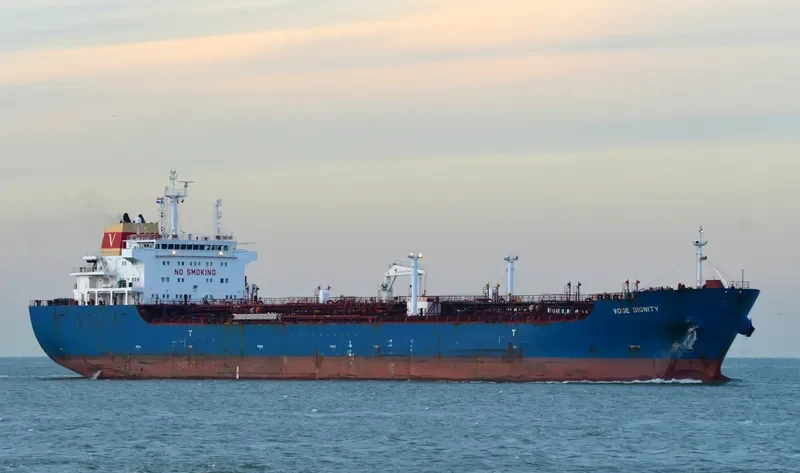 VOGE DIGNITY Tanker IMO 9420851 photo 6