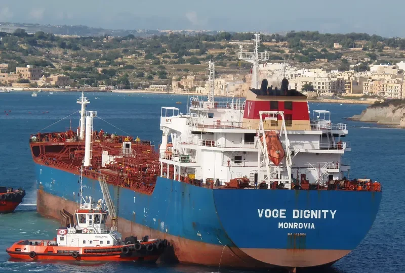 VOGE DIGNITY Tanker IMO 9420851 photo 8