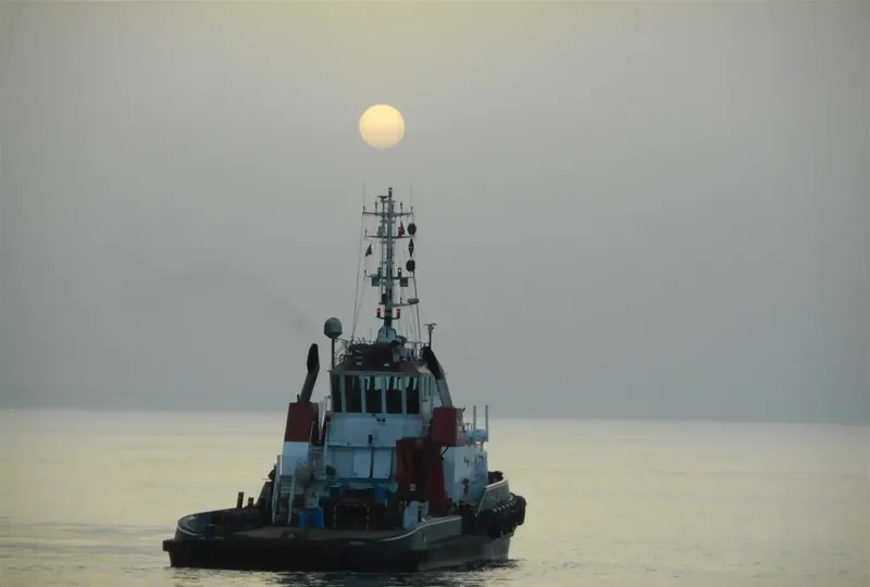 AFON LLIFON Offshore Vessel IMO 9420875 photo 3